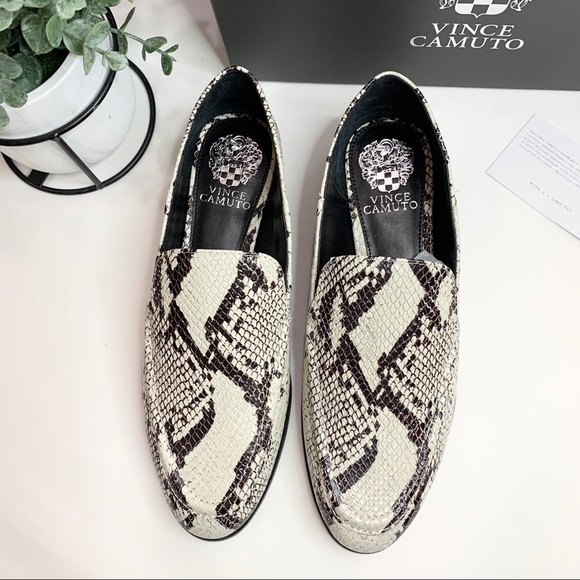 Vince Camuto Woman’s Jendeya 2 Tucson Snake Loafer - Picture 6 of 11